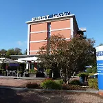 מלון First Malpensa