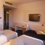 מלון First Malpensa 4*