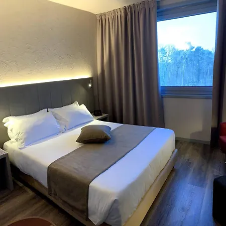 Hotel First Malpensa 4*