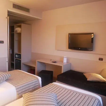 Hotel First Malpensa 4*